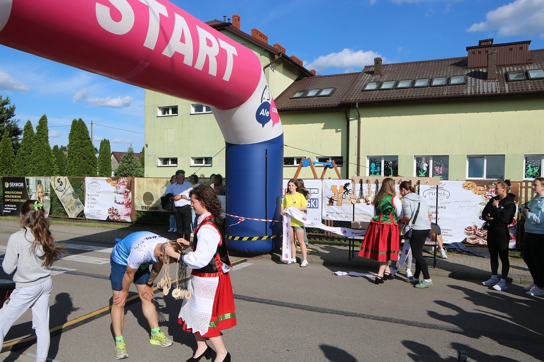 „Biegniem bez las!” – sportowe święto w Lipnikach [20.06.2025] - zdjęcie #40 - eOstroleka.pl