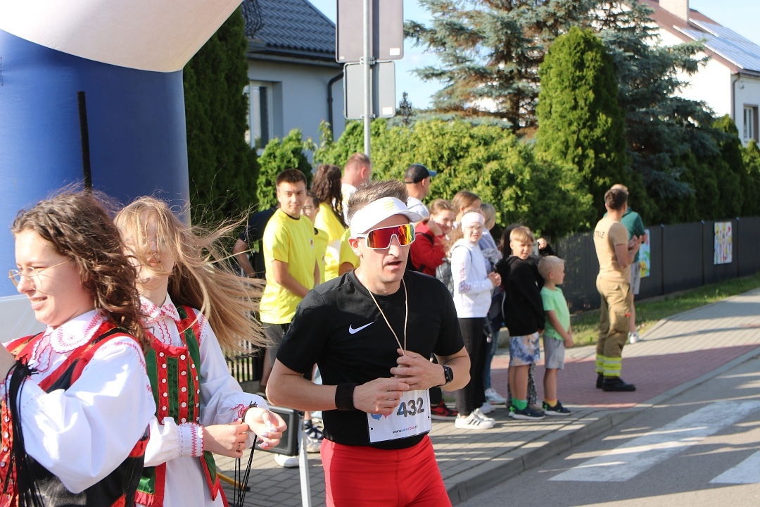 „Biegniem bez las!” – sportowe święto w Lipnikach [20.06.2025] - zdjęcie #22 - eOstroleka.pl