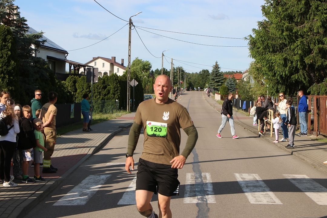„Biegniem bez las!” – sportowe święto w Lipnikach [20.06.2025] - zdjęcie #18 - eOstroleka.pl