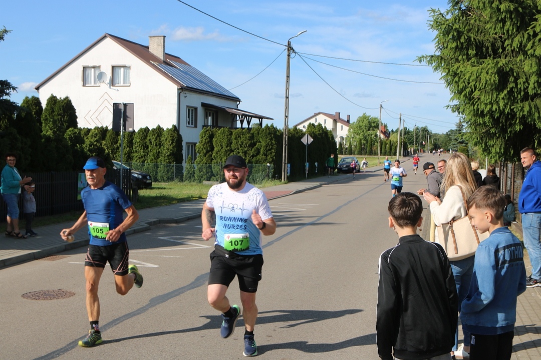 „Biegniem bez las!” – sportowe święto w Lipnikach [20.06.2025] - zdjęcie #10 - eOstroleka.pl