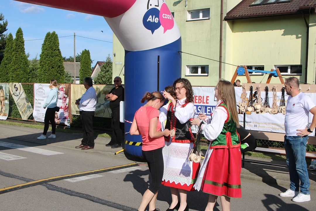 „Biegniem bez las!” – sportowe święto w Lipnikach [20.06.2025] - zdjęcie #117 - eOstroleka.pl