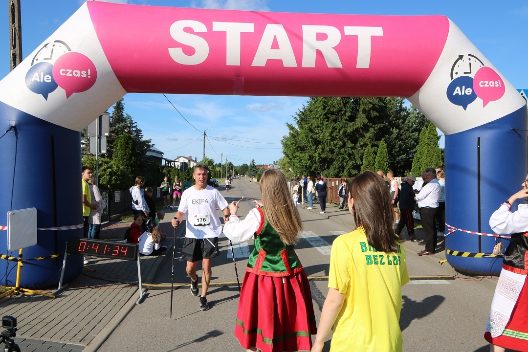 „Biegniem bez las!” – sportowe święto w Lipnikach [20.06.2025] - zdjęcie #101 - eOstroleka.pl