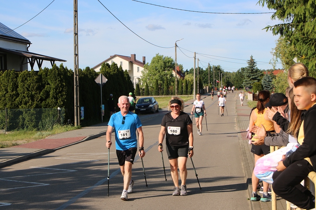 „Biegniem bez las!” – sportowe święto w Lipnikach [20.06.2025] - zdjęcie #75 - eOstroleka.pl