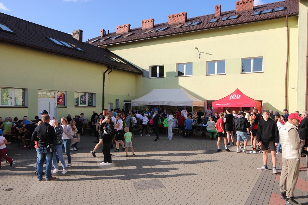 „Biegniem bez las!” – sportowe święto w Lipnikach [20.06.2025] - zdjęcie #41 - eOstroleka.pl