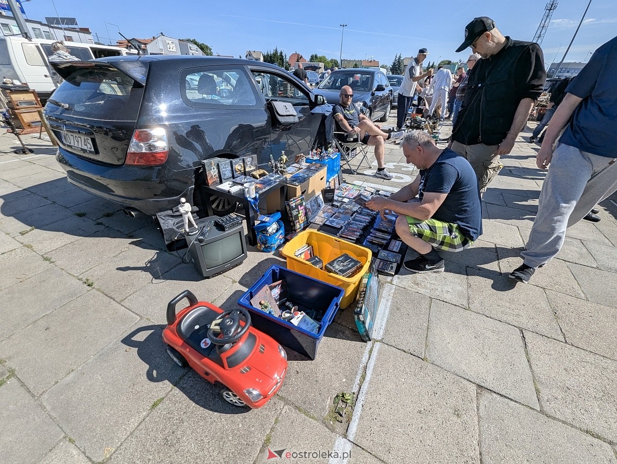 Pchli targ w Ostrołęce [21.06.2025] - zdjęcie #60 - eOstroleka.pl