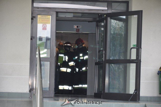 Ćwiczenia przeciwpożarowe w nowym szpitalu (5.X.2011) 	 - zdjęcie #9 - eOstroleka.pl