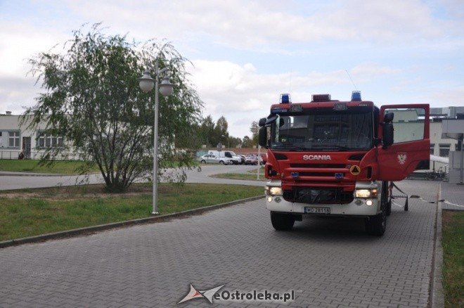Ćwiczenia przeciwpożarowe w nowym szpitalu (5.X.2011) 	 - zdjęcie #12 - eOstroleka.pl