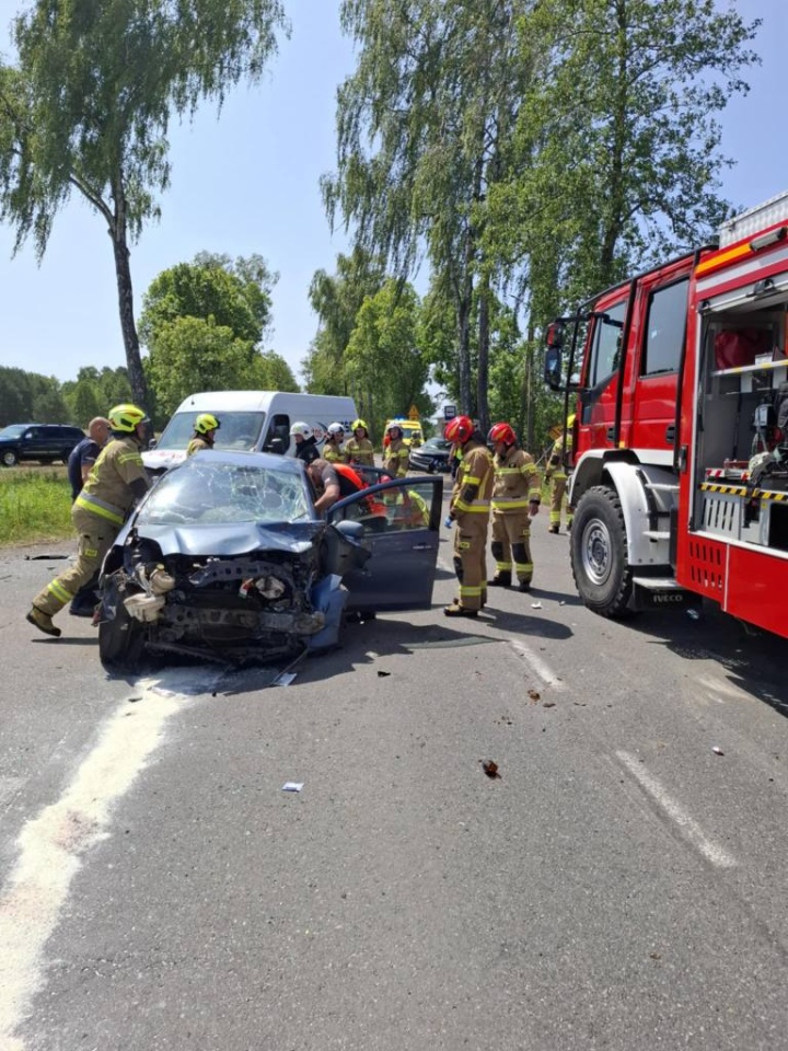 Wypadek na DK-53 w Zalesiu [21.06.2025] - zdjęcie #12 - eOstroleka.pl