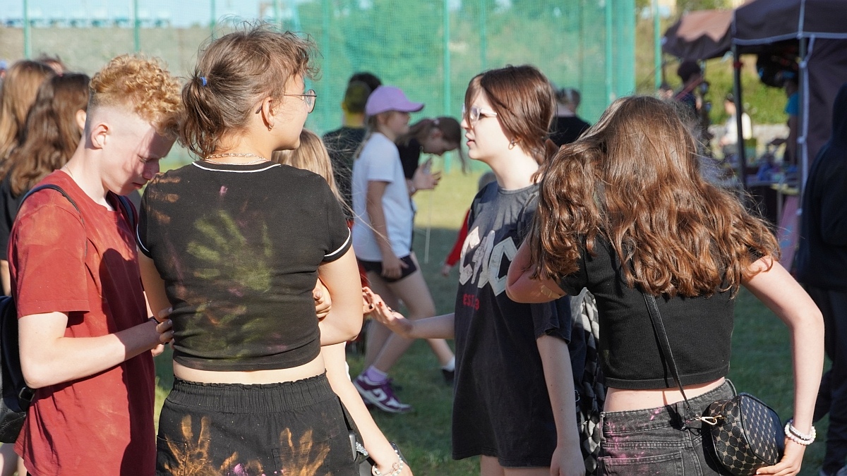 Kolorowa radość i skoki do nieba! Festiwal dmuchańców i kolorów w Ostrołęce [22.06.2025] - zdjęcie #41 - eOstroleka.pl