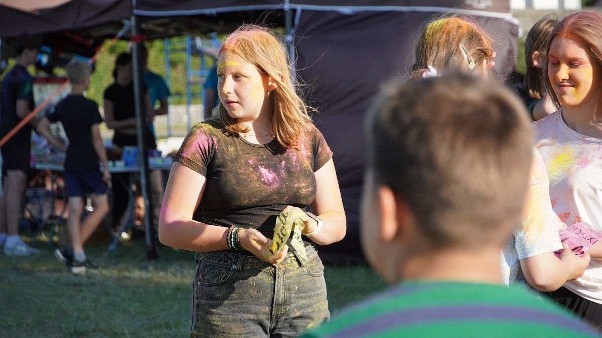 Kolorowa radość i skoki do nieba! Festiwal dmuchańców i kolorów w Ostrołęce [22.06.2025] - zdjęcie #40 - eOstroleka.pl