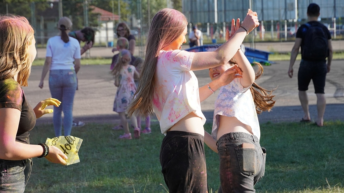 Kolorowa radość i skoki do nieba! Festiwal dmuchańców i kolorów w Ostrołęce [22.06.2025] - zdjęcie #32 - eOstroleka.pl