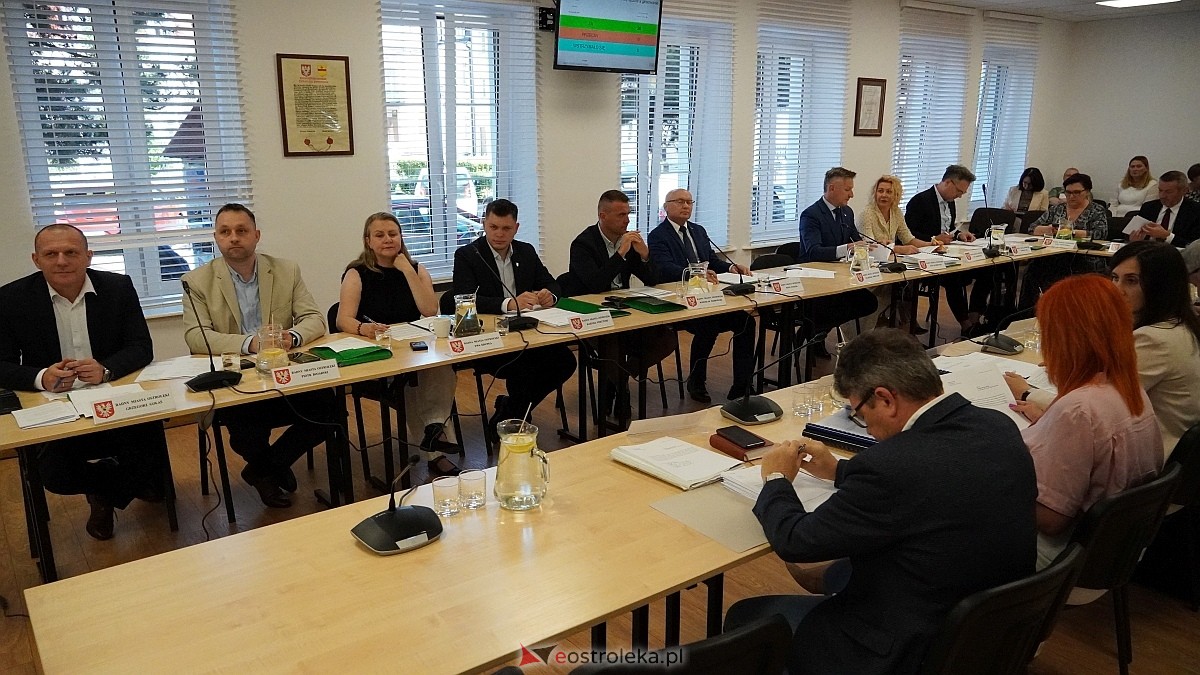 XXVI sesja rady Miasta Ostrołęka [26.06.2025] - zdjęcie #32 - eOstroleka.pl
