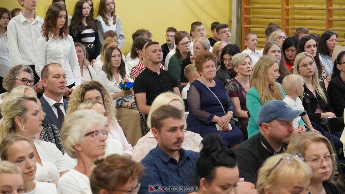 Zakończenie roku szkolnego w SP 3 w Ostrołęce [27.06.2025] - zdjęcie #58 - eOstroleka.pl