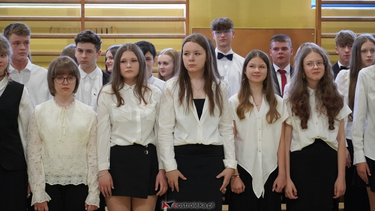 Zakończenie roku szkolnego w SP 3 w Ostrołęce [27.06.2025] - zdjęcie #52 - eOstroleka.pl