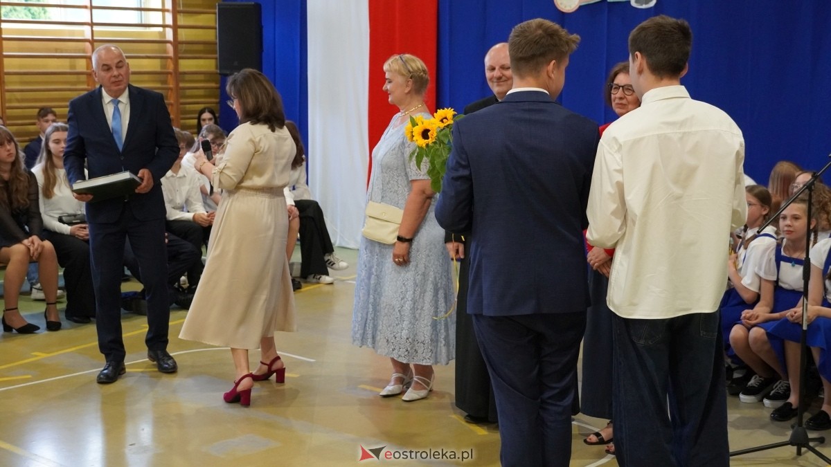 Zakończenie roku szkolnego w SP 3 w Ostrołęce [27.06.2025] - zdjęcie #23 - eOstroleka.pl