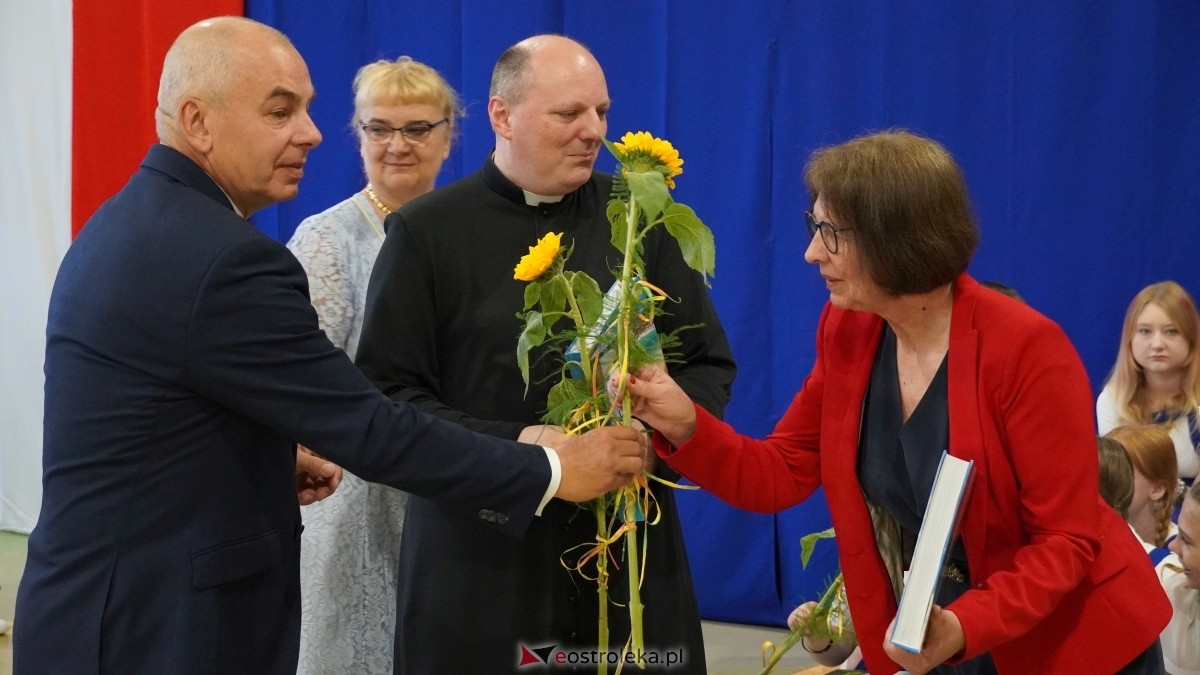 Zakończenie roku szkolnego w SP 3 w Ostrołęce [27.06.2025] - zdjęcie #13 - eOstroleka.pl