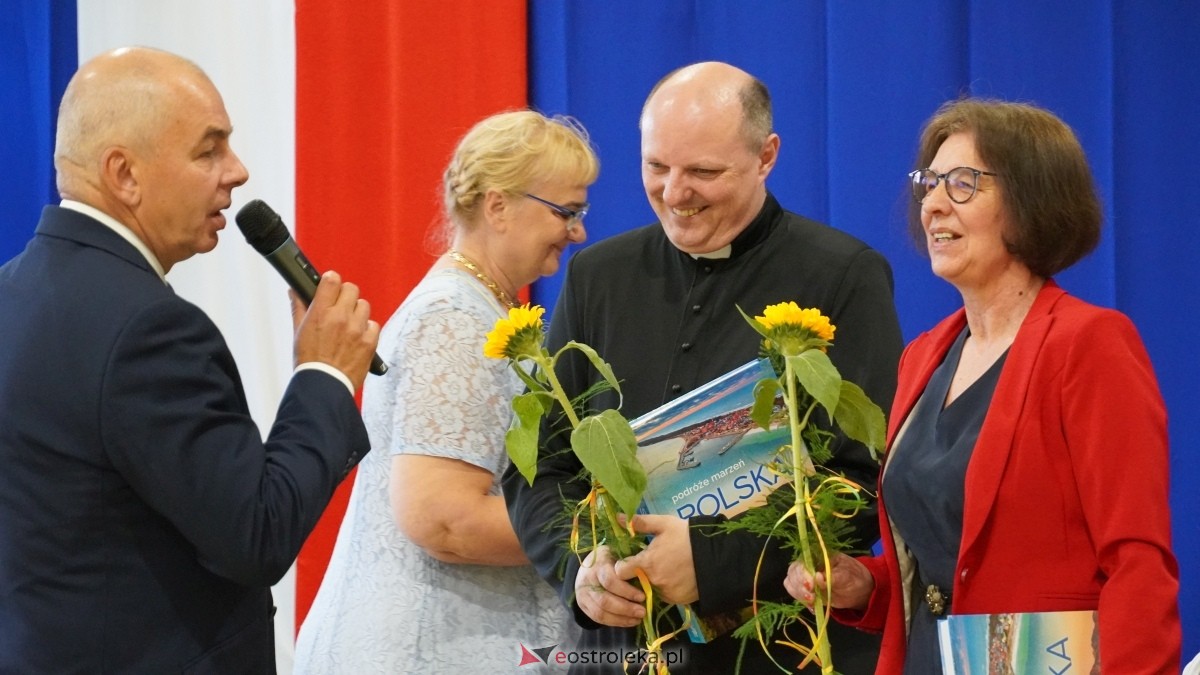 Zakończenie roku szkolnego w SP 3 w Ostrołęce [27.06.2025] - zdjęcie #5 - eOstroleka.pl