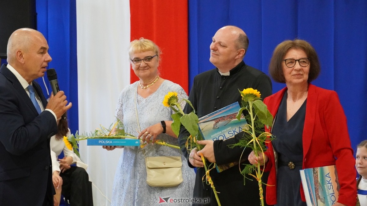 Zakończenie roku szkolnego w SP 3 w Ostrołęce [27.06.2025] - zdjęcie #3 - eOstroleka.pl
