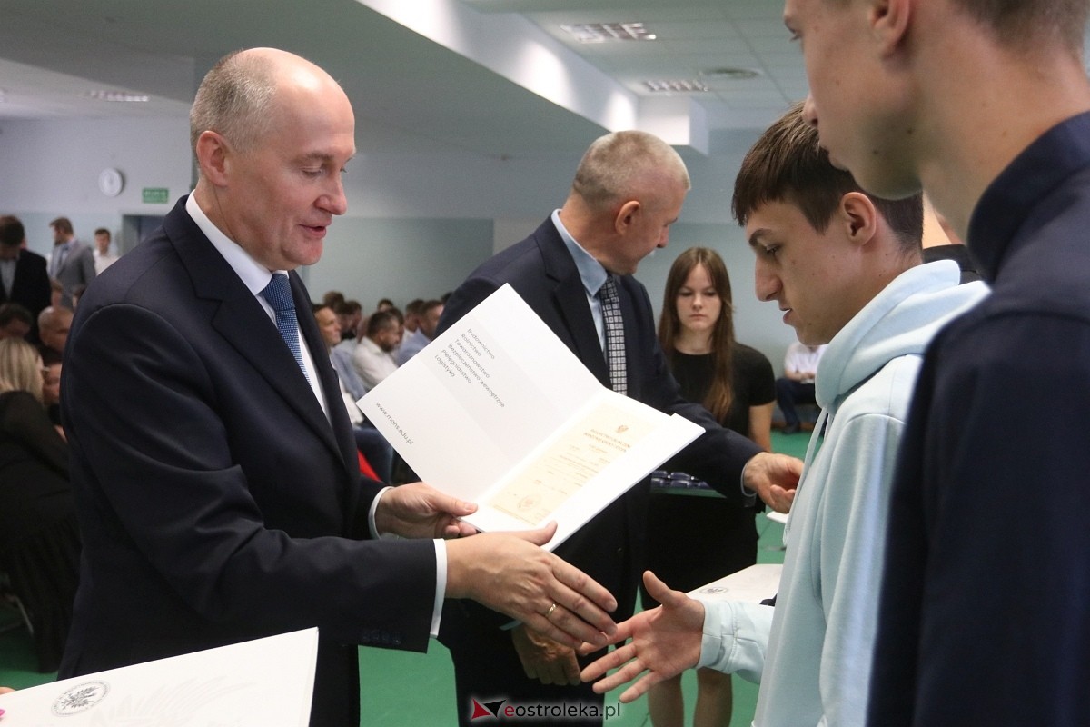 Zakończenie roku szkolnego w ZSZ 1 w Ostrołęce [27.06.2025] - zdjęcie #68 - eOstroleka.pl