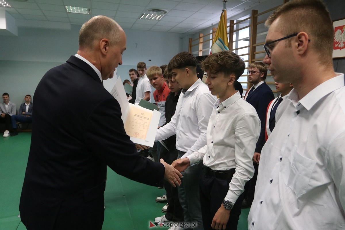 Zakończenie roku szkolnego w ZSZ 1 w Ostrołęce [27.06.2025] - zdjęcie #36 - eOstroleka.pl