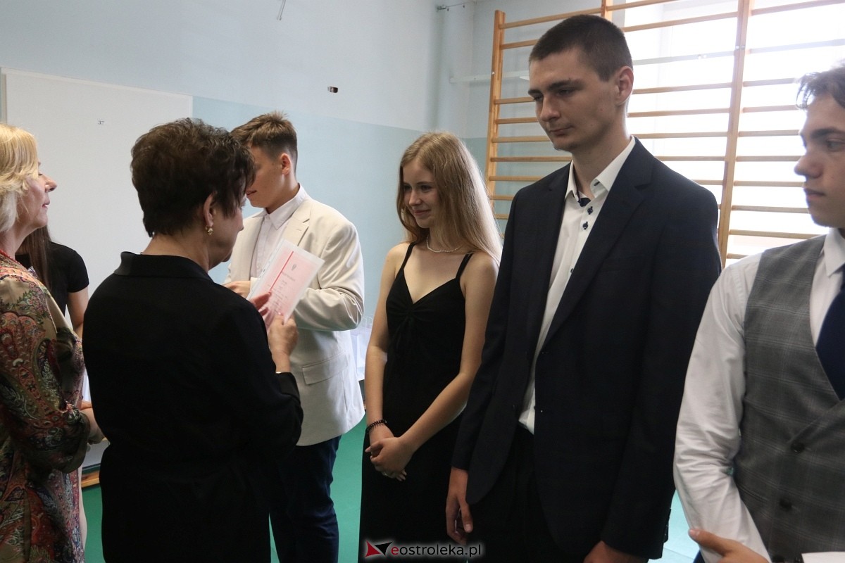 Zakończenie roku szkolnego w ZSZ 1 w Ostrołęce [27.06.2025] - zdjęcie #25 - eOstroleka.pl