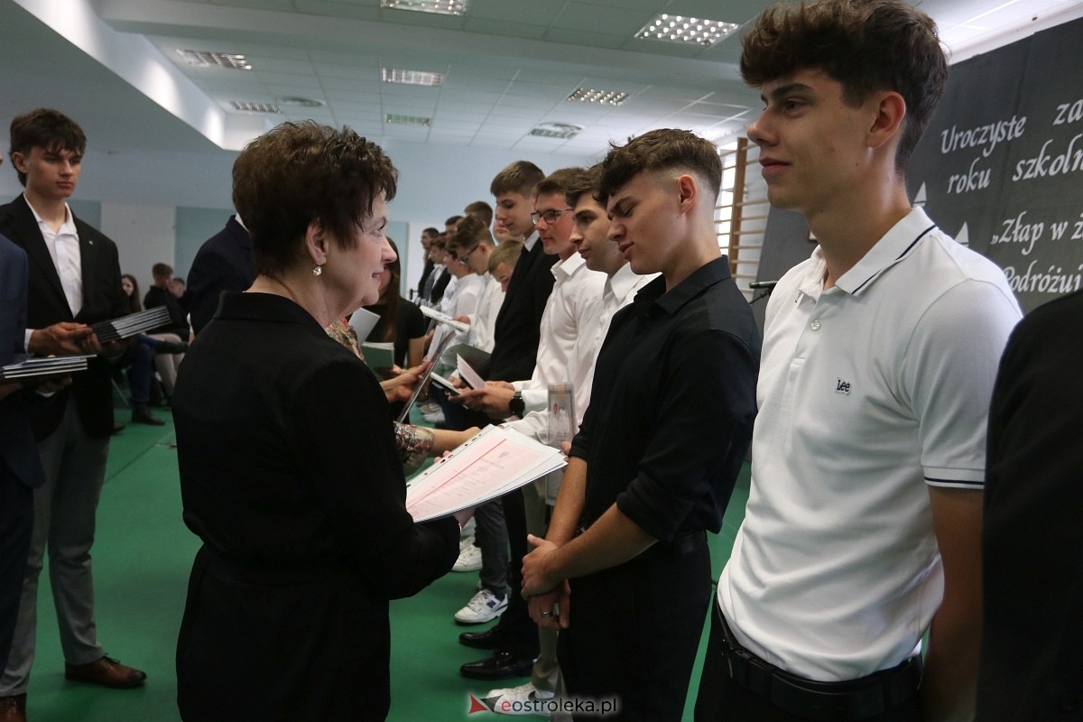 Zakończenie roku szkolnego w ZSZ 1 w Ostrołęce [27.06.2025] - zdjęcie #14 - eOstroleka.pl