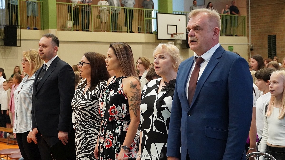Zakończenie roku szkolnego w Szkole Podstawowej nr 5 im. Zofii Niedziałkowskiej w Ostrołęce [27.06.2025] - zdjęcie #237 - eOstroleka.pl