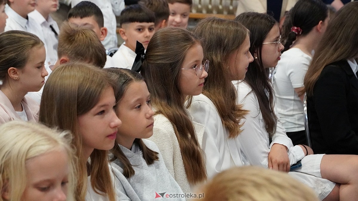 Zakończenie roku szkolnego w Szkole Podstawowej nr 5 im. Zofii Niedziałkowskiej w Ostrołęce [27.06.2025] - zdjęcie #201 - eOstroleka.pl