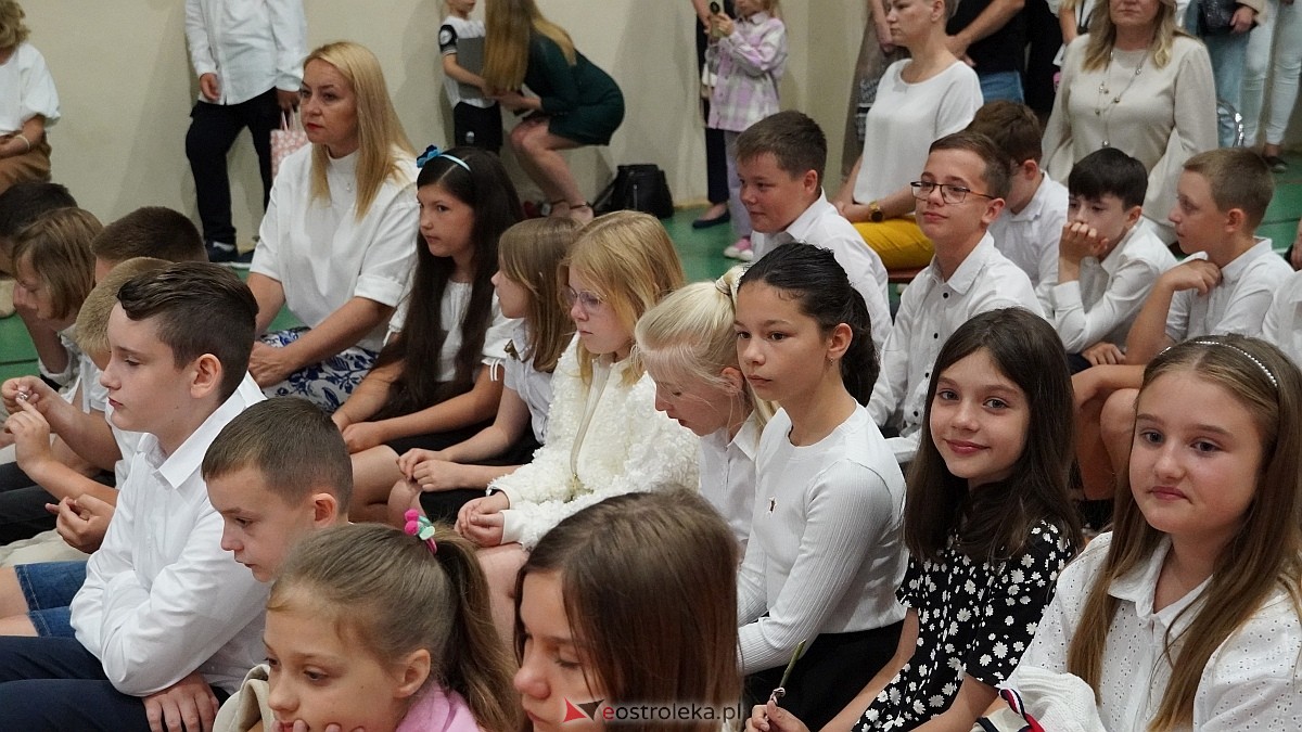 Zakończenie roku szkolnego w Szkole Podstawowej nr 5 im. Zofii Niedziałkowskiej w Ostrołęce [27.06.2025] - zdjęcie #166 - eOstroleka.pl