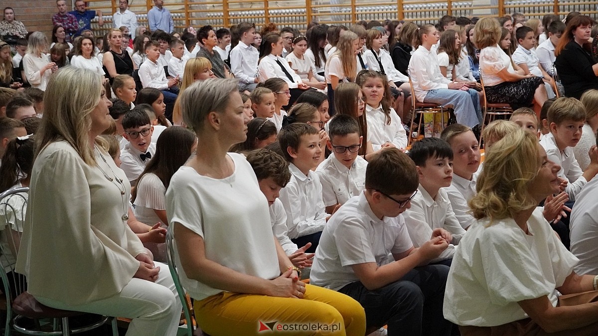 Zakończenie roku szkolnego w Szkole Podstawowej nr 5 im. Zofii Niedziałkowskiej w Ostrołęce [27.06.2025] - zdjęcie #140 - eOstroleka.pl