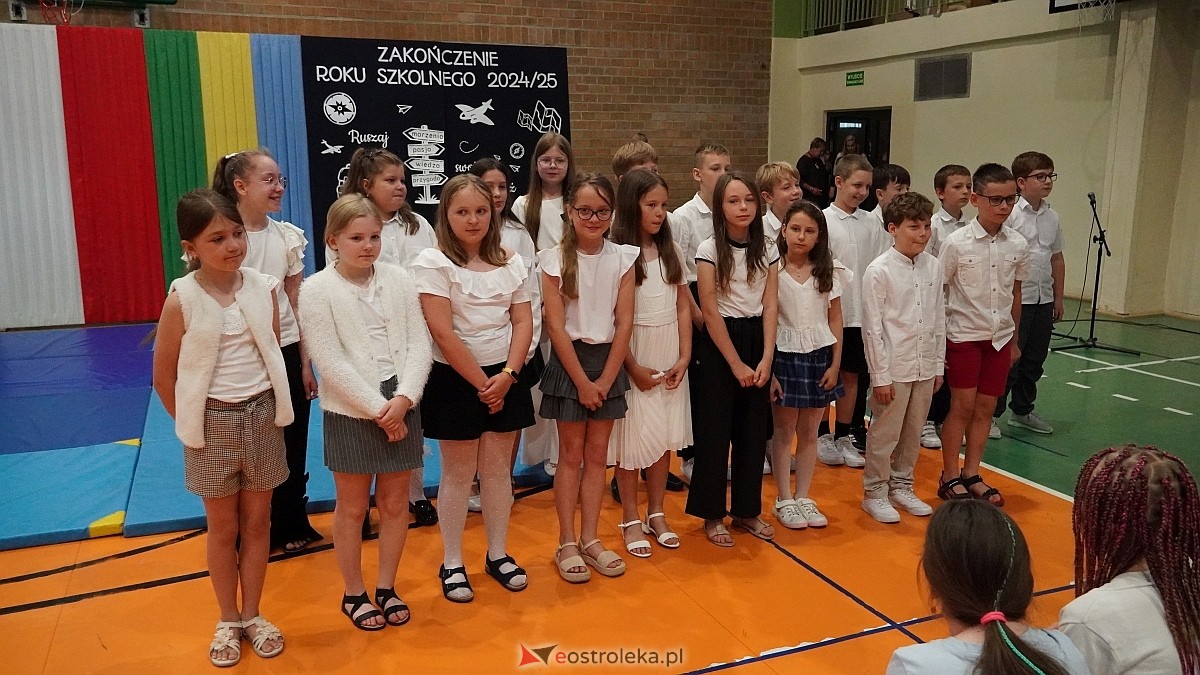 Zakończenie roku szkolnego w Szkole Podstawowej nr 5 im. Zofii Niedziałkowskiej w Ostrołęce [27.06.2025] - zdjęcie #54 - eOstroleka.pl