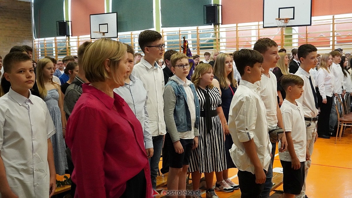 Zakończenie roku szkolnego w Szkole Podstawowej nr 5 im. Zofii Niedziałkowskiej w Ostrołęce [27.06.2025] - zdjęcie #130 - eOstroleka.pl