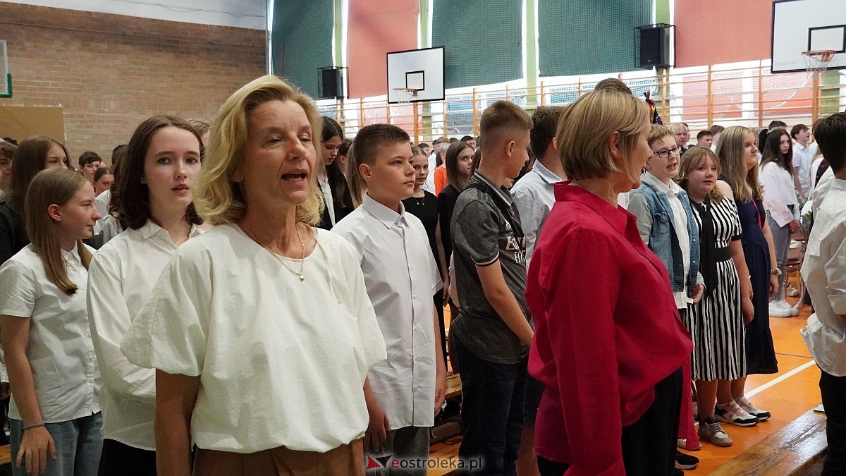 Zakończenie roku szkolnego w Szkole Podstawowej nr 5 im. Zofii Niedziałkowskiej w Ostrołęce [27.06.2025] - zdjęcie #126 - eOstroleka.pl