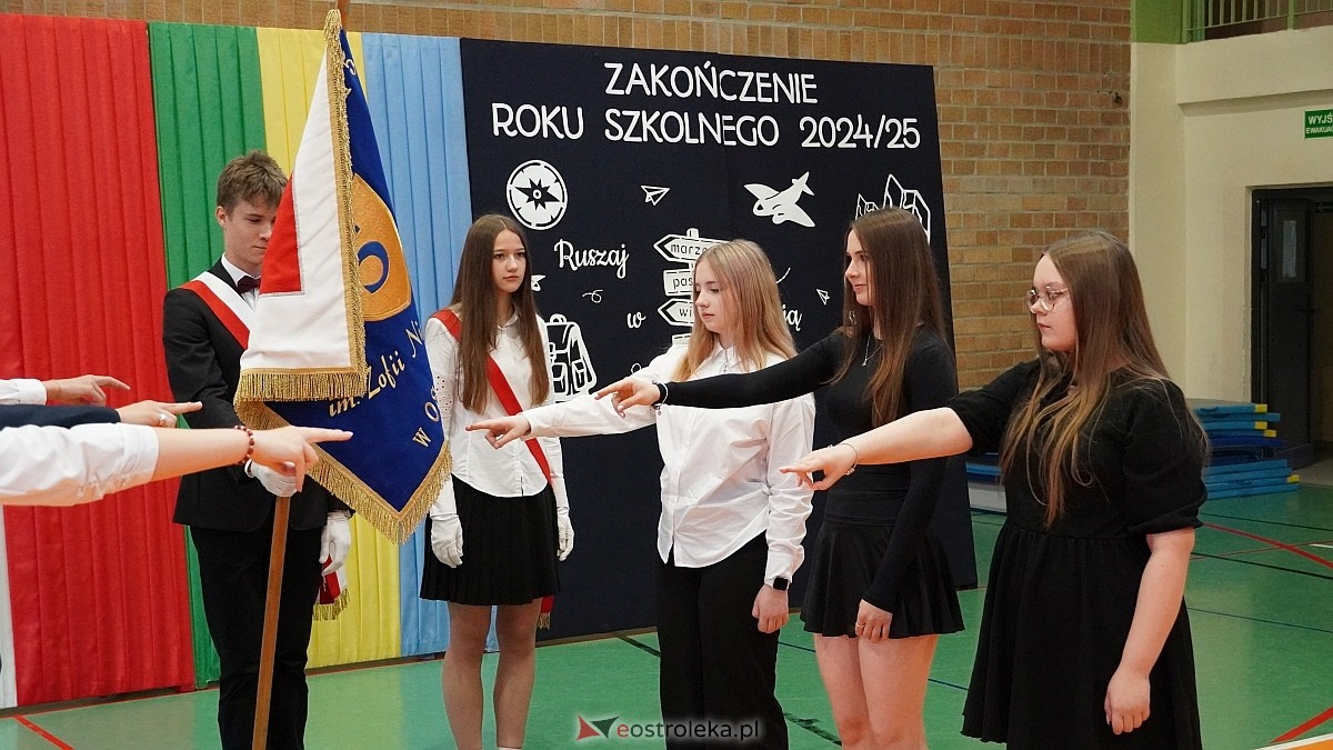 Zakończenie roku szkolnego w Szkole Podstawowej nr 5 im. Zofii Niedziałkowskiej w Ostrołęce [27.06.2025] - zdjęcie #58 - eOstroleka.pl