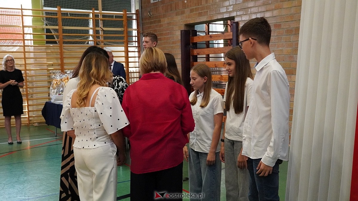 Zakończenie roku szkolnego w Szkole Podstawowej nr 5 im. Zofii Niedziałkowskiej w Ostrołęce [27.06.2025] - zdjęcie #49 - eOstroleka.pl
