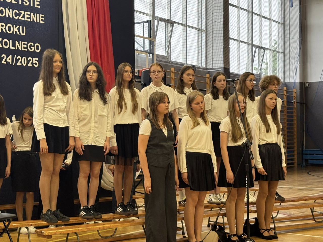 Zakończenie roku szkolnego w SP 10 w Ostrołęce [27.06.2025] - zdjęcie #33 - eOstroleka.pl