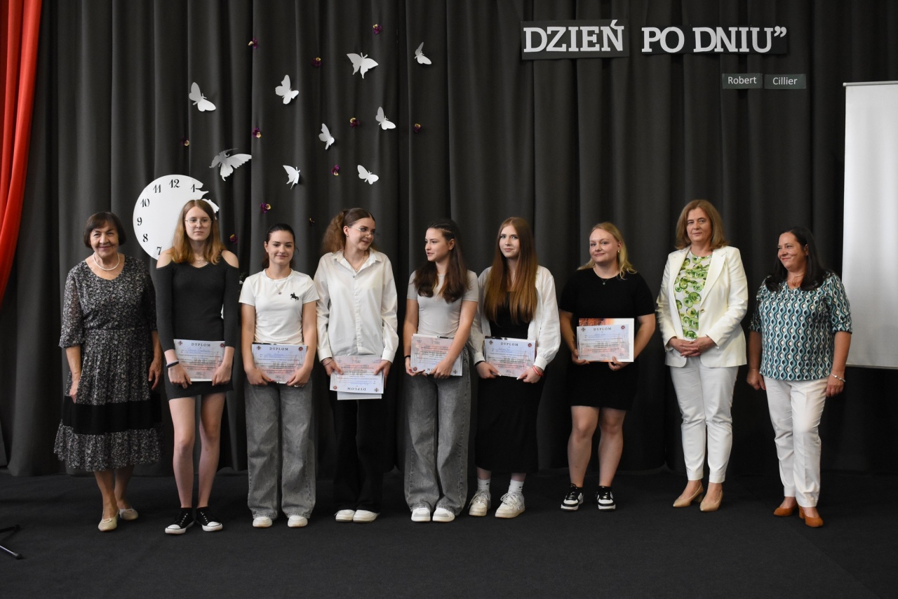Zakończenie roku szkolnego w ZSZ Nr 2 w Ostrołęce [27.06.2025] - zdjęcie #41 - eOstroleka.pl