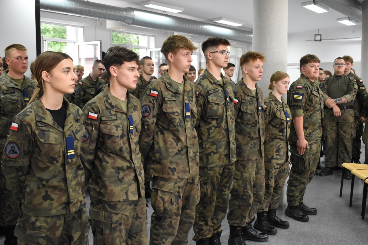 Zakończenie roku szkolnego w ZSZ Nr 2 w Ostrołęce [27.06.2025] - zdjęcie #39 - eOstroleka.pl