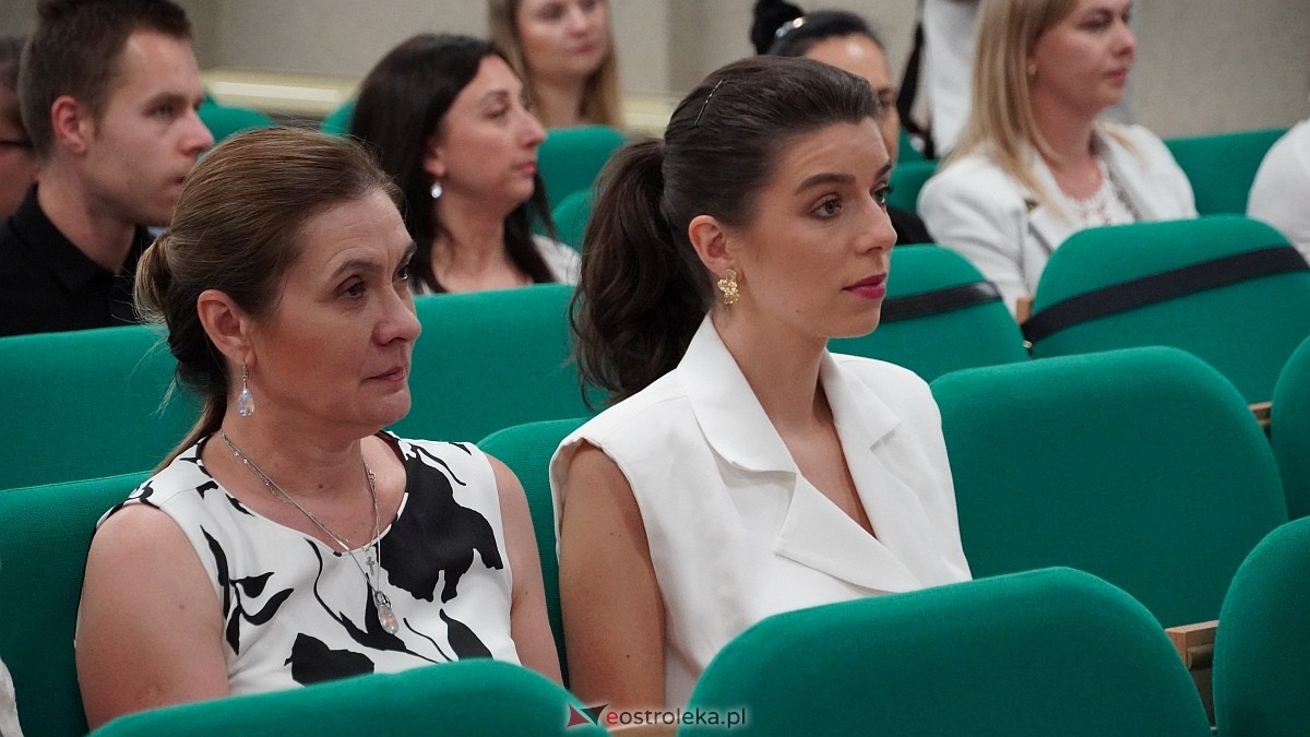 Zakończenie roku szkolnego w CKZiU [27.06.2025] - zdjęcie #107 - eOstroleka.pl