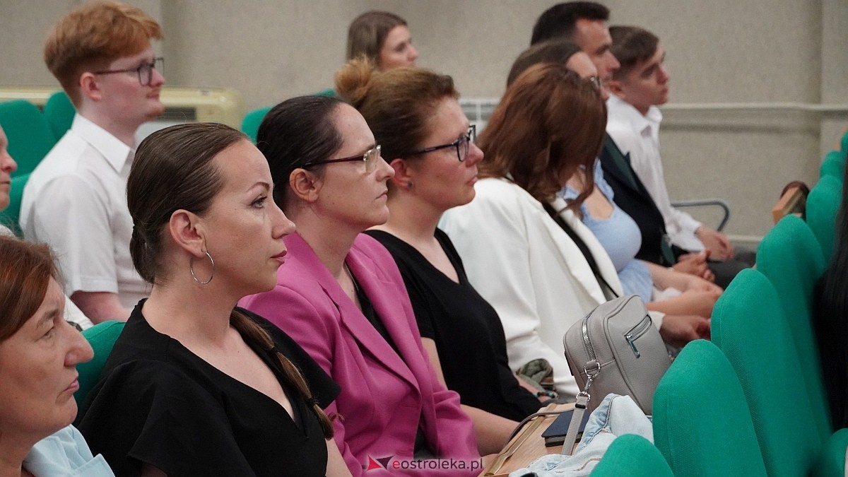 Zakończenie roku szkolnego w CKZiU [27.06.2025] - zdjęcie #98 - eOstroleka.pl