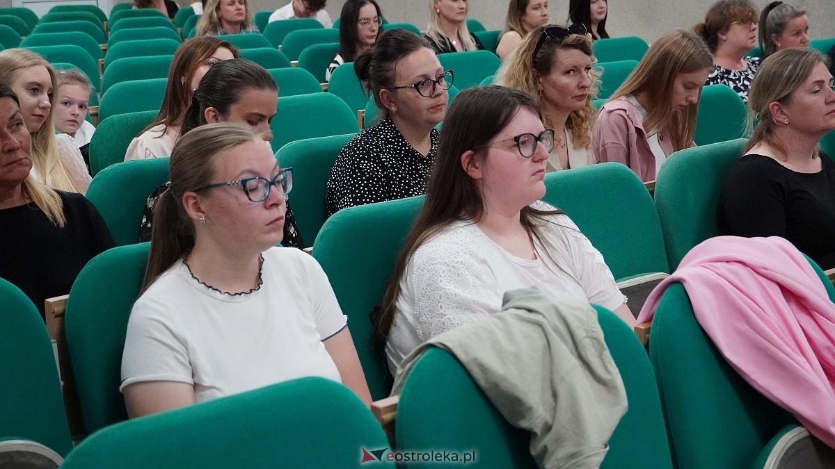 Zakończenie roku szkolnego w CKZiU [27.06.2025] - zdjęcie #96 - eOstroleka.pl