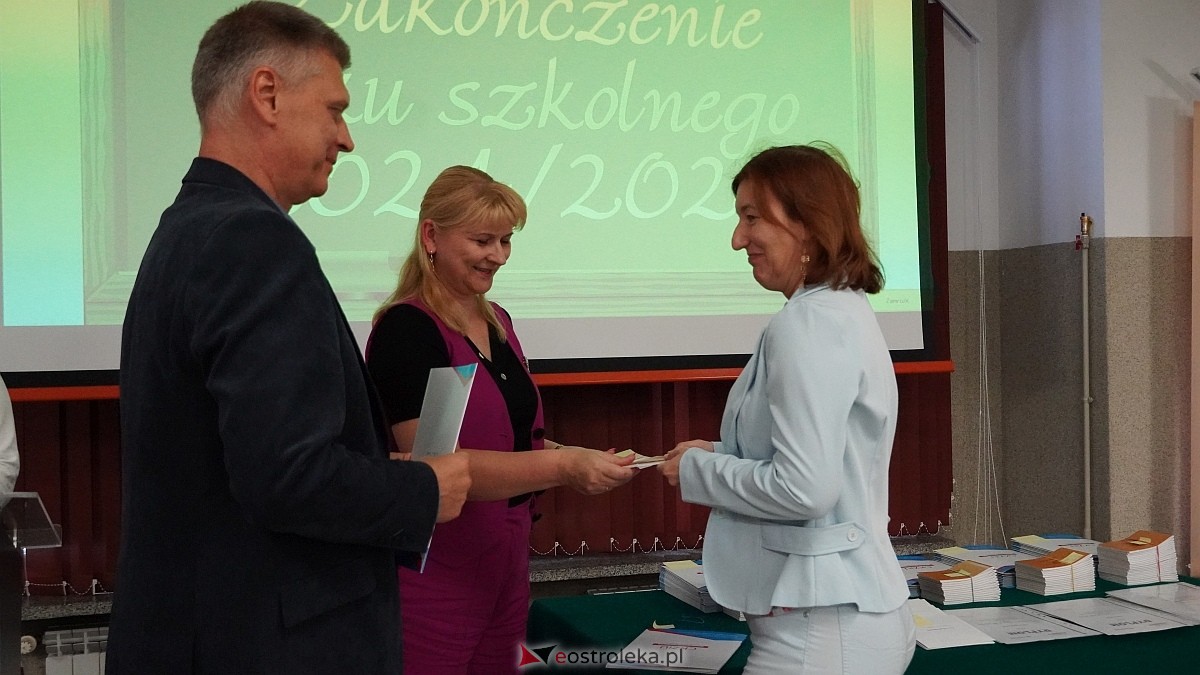 Zakończenie roku szkolnego w CKZiU [27.06.2025] - zdjęcie #81 - eOstroleka.pl