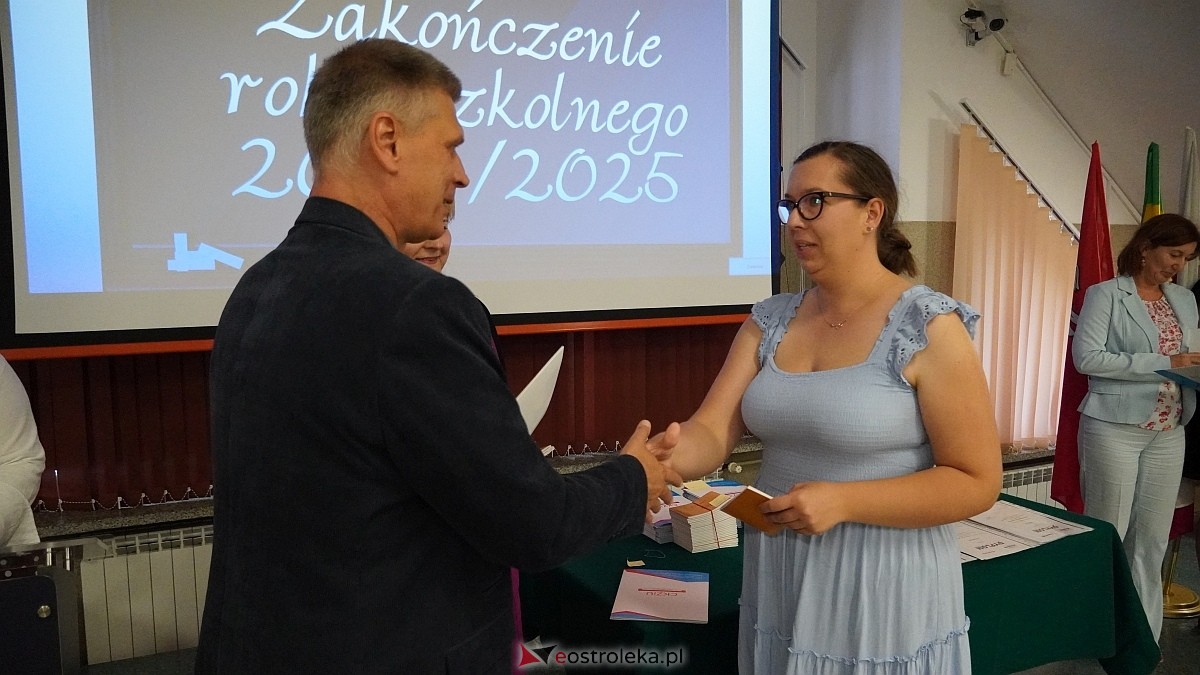 Zakończenie roku szkolnego w CKZiU [27.06.2025] - zdjęcie #78 - eOstroleka.pl