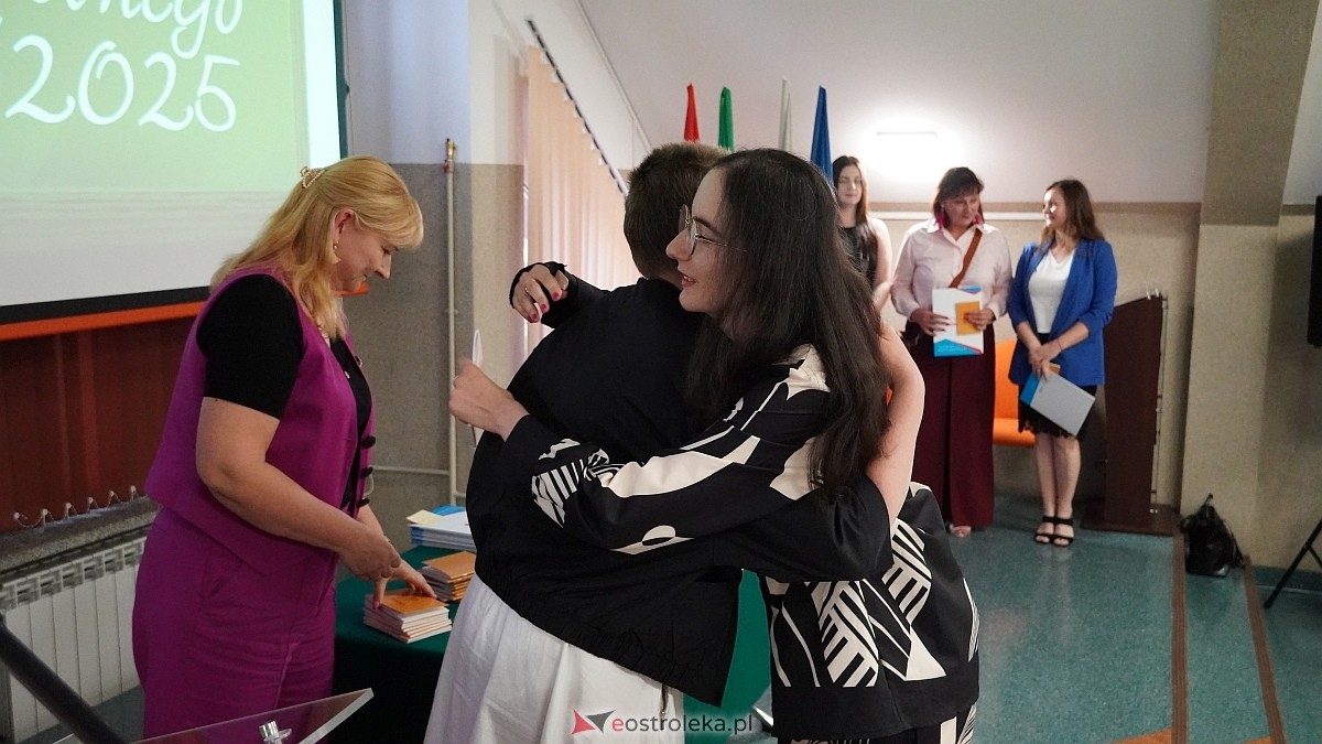 Zakończenie roku szkolnego w CKZiU [27.06.2025] - zdjęcie #69 - eOstroleka.pl