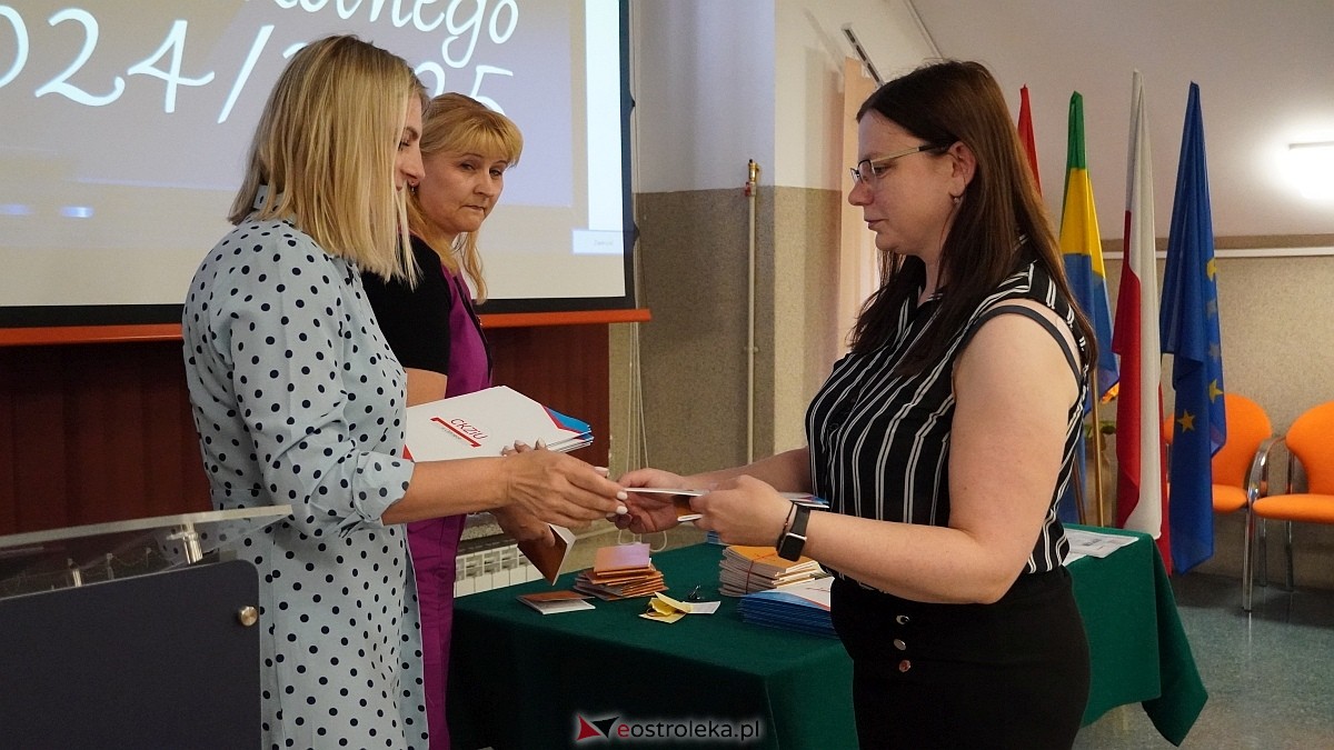 Zakończenie roku szkolnego w CKZiU [27.06.2025] - zdjęcie #63 - eOstroleka.pl