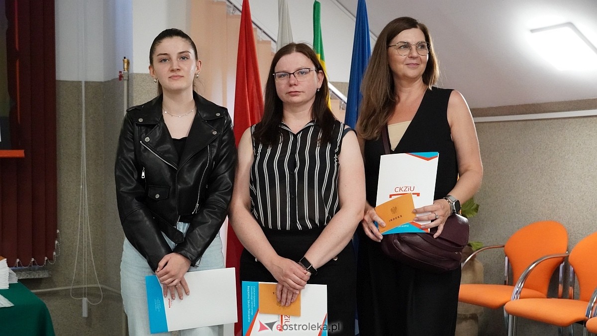 Zakończenie roku szkolnego w CKZiU [27.06.2025] - zdjęcie #60 - eOstroleka.pl