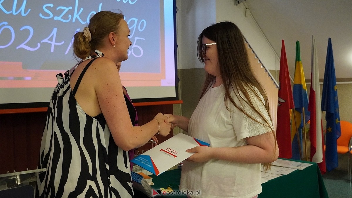 Zakończenie roku szkolnego w CKZiU [27.06.2025] - zdjęcie #56 - eOstroleka.pl