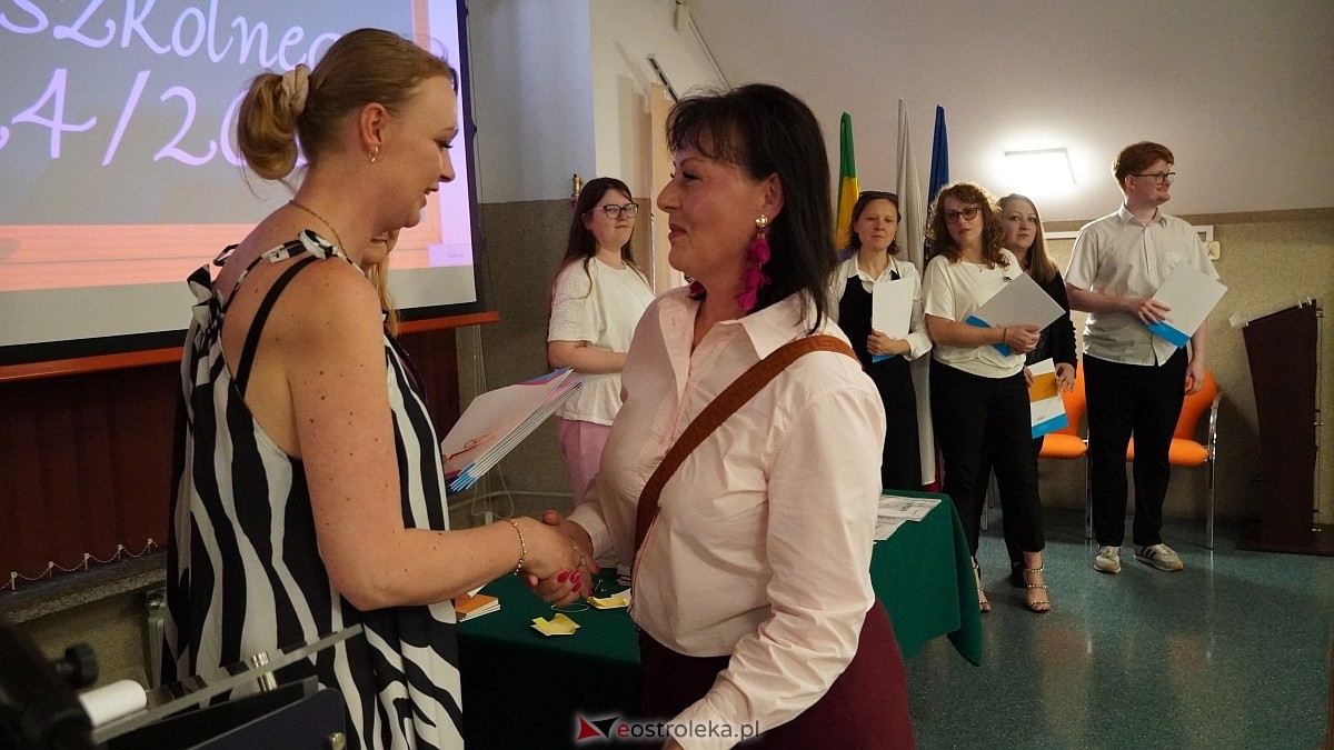 Zakończenie roku szkolnego w CKZiU [27.06.2025] - zdjęcie #46 - eOstroleka.pl