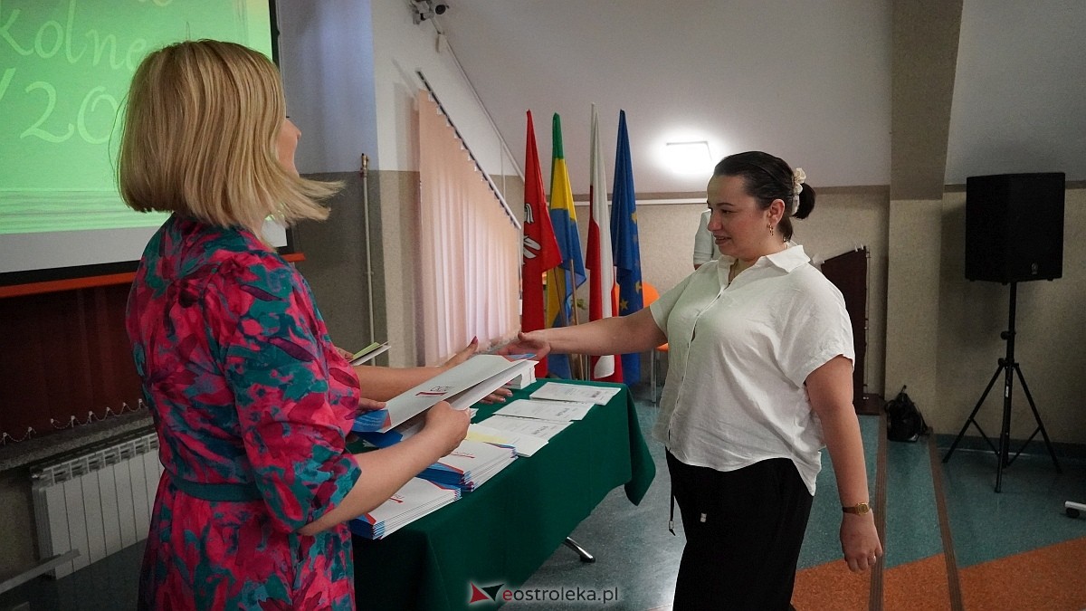 Zakończenie roku szkolnego w CKZiU [27.06.2025] - zdjęcie #34 - eOstroleka.pl