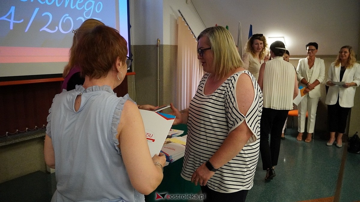 Zakończenie roku szkolnego w CKZiU [27.06.2025] - zdjęcie #7 - eOstroleka.pl